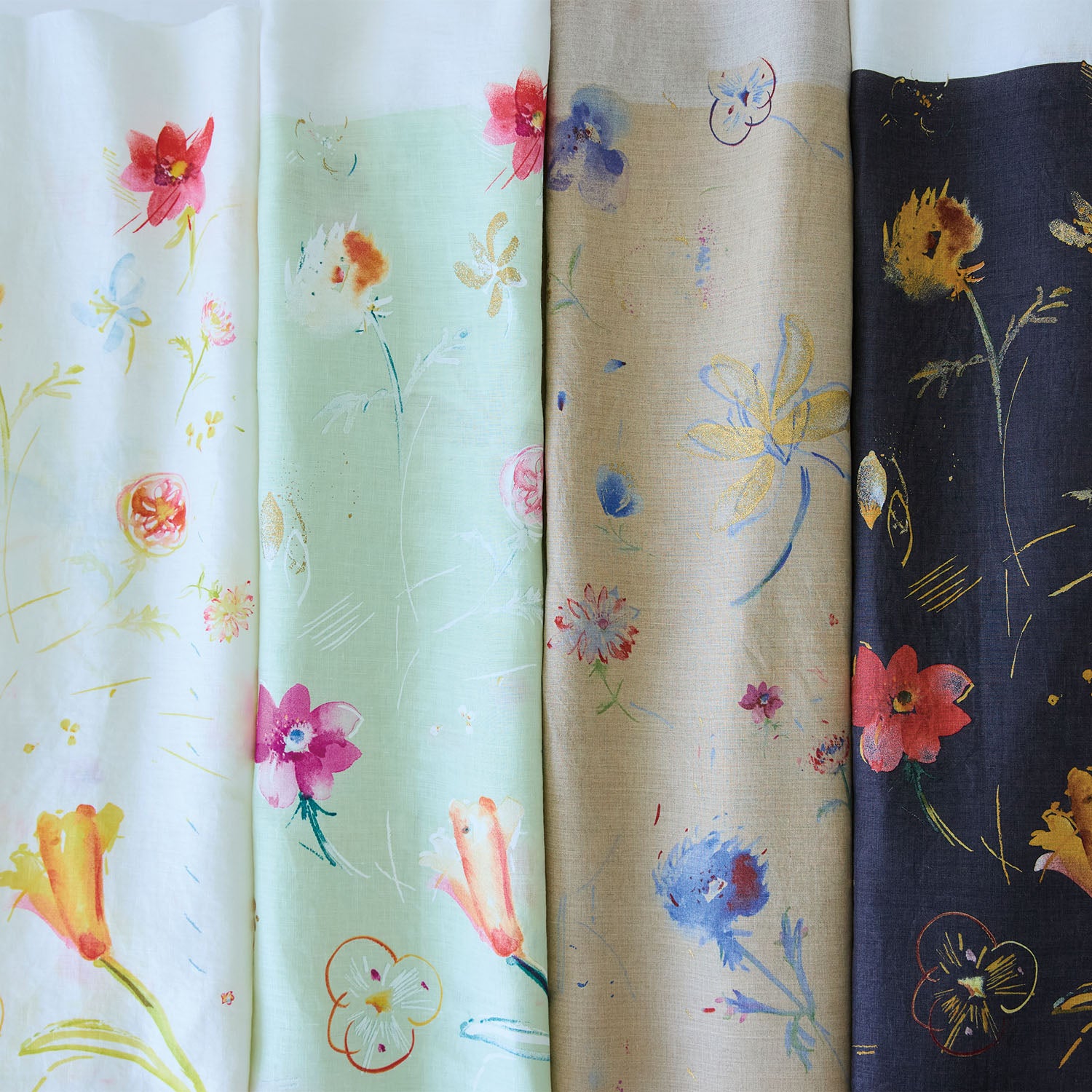 nani IRO Hana no toki niwa Linen | Kokka Fabrics