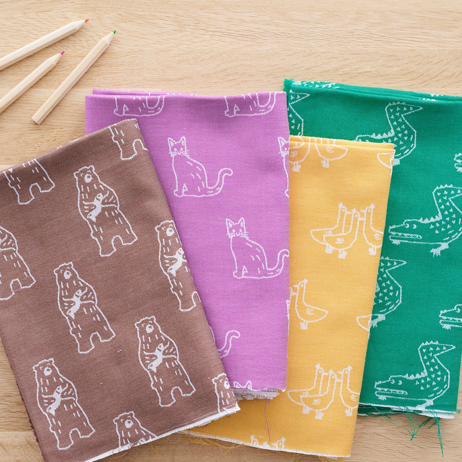 Clocomi Retro Animals Jacquard Fabric | Kokka Fabrics