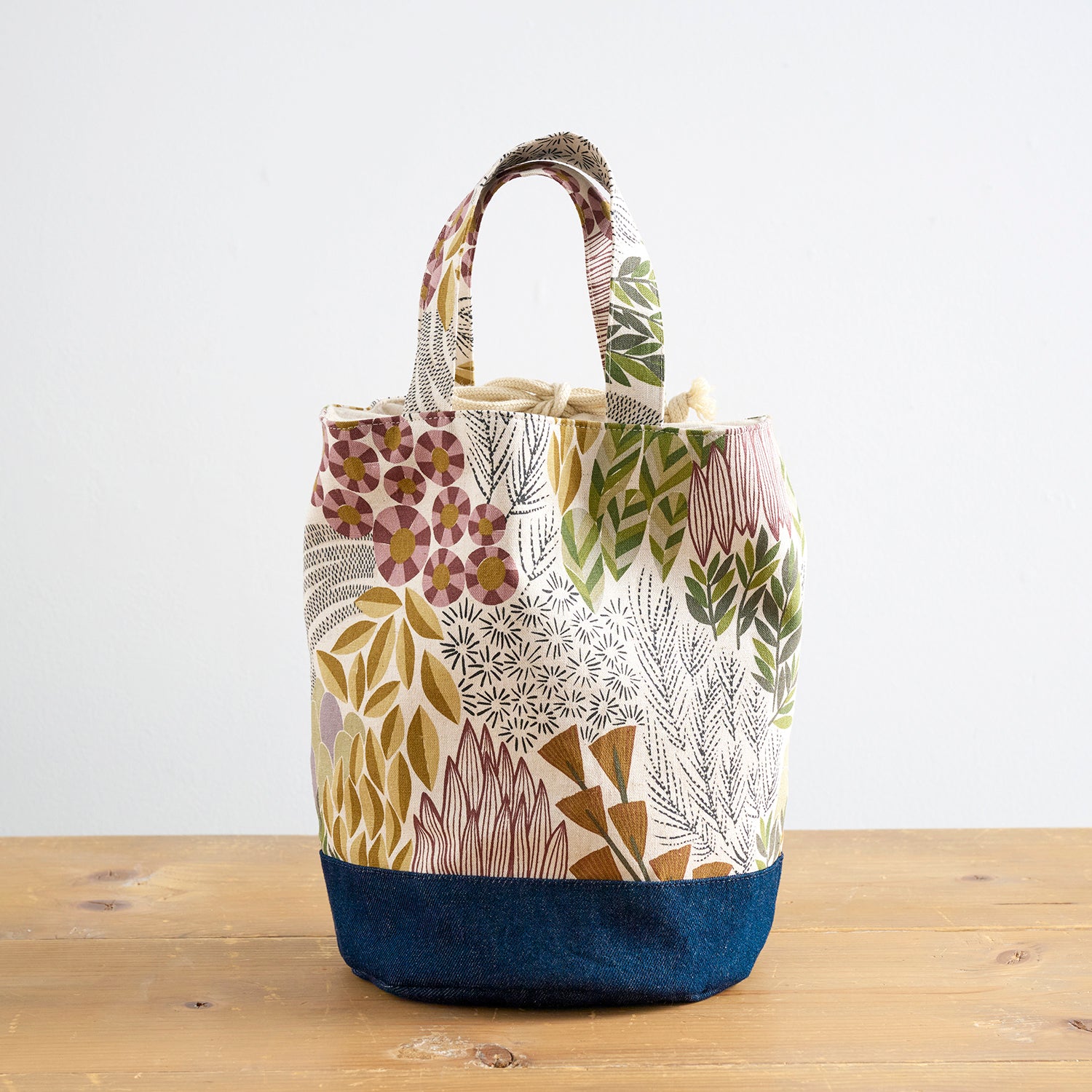 バッグ CirraSatinKukasta kukkaan drawstringbag Round Drawstring Bag Digital PDF Pattern & Illustrated Sewing