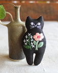Embroidery Cat Brooch Kit - Flower Bouquet