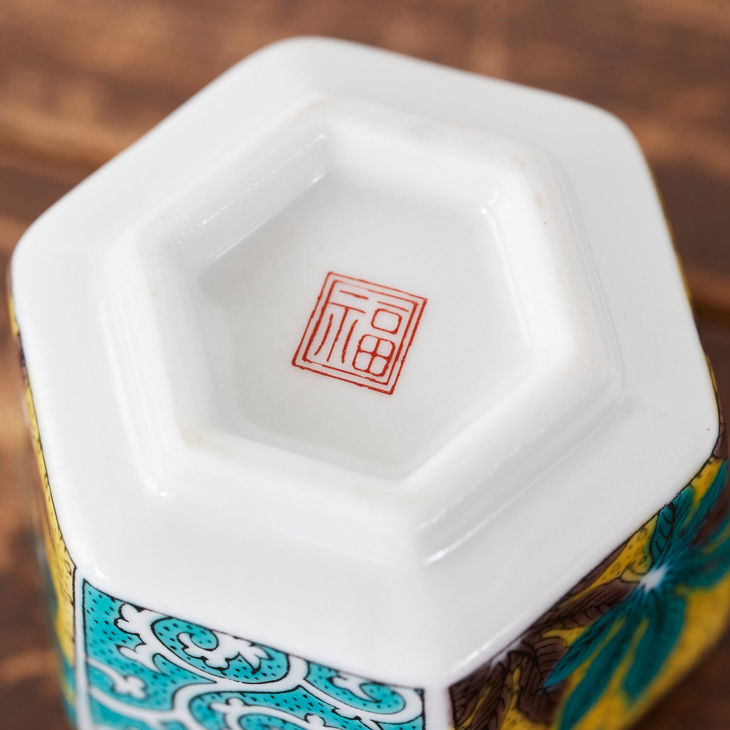 Hiro Kutani Pincushion | Kokka Fabrics