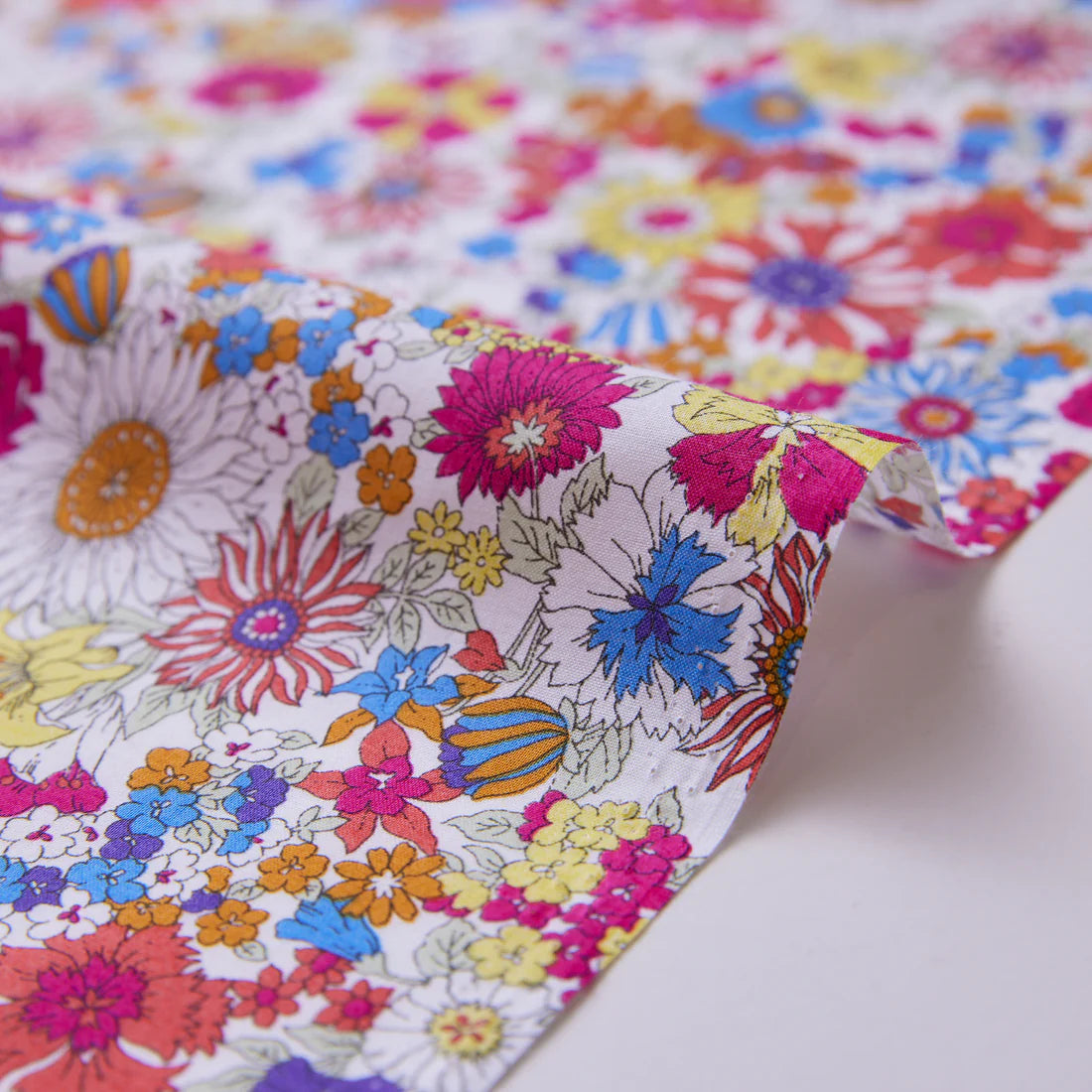 Flownny Cotton Lawn | Kokka Fabrics