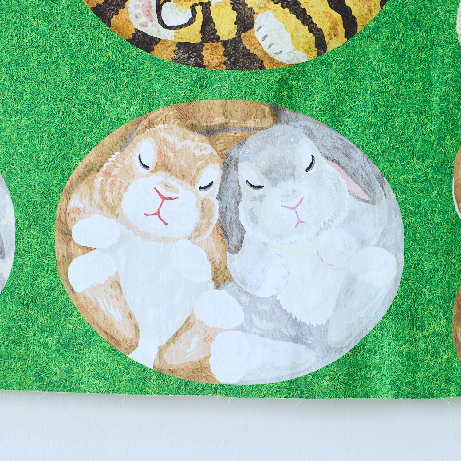 Home Deco Round Animals Grass Sheeting