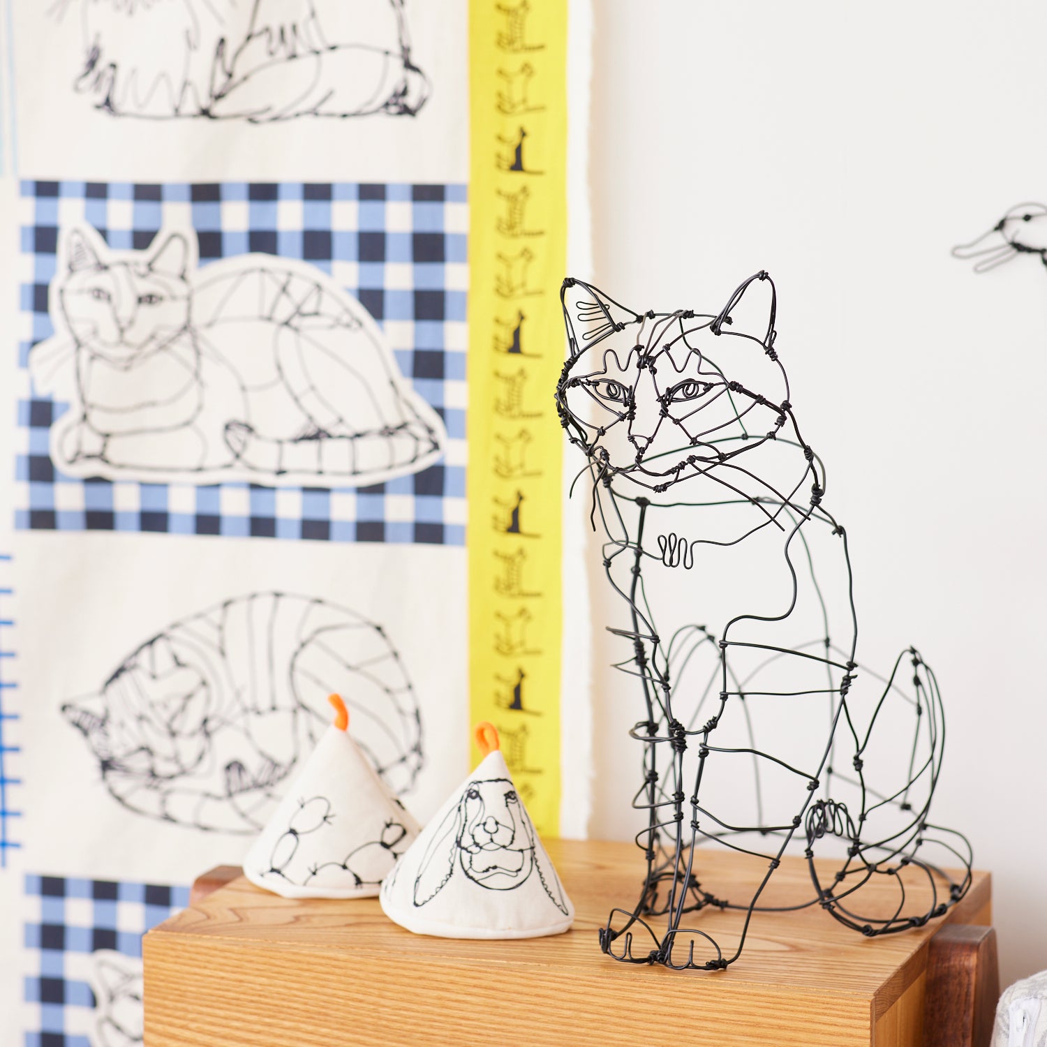 +HAyU Cat Panel Cotton Linen Canvas