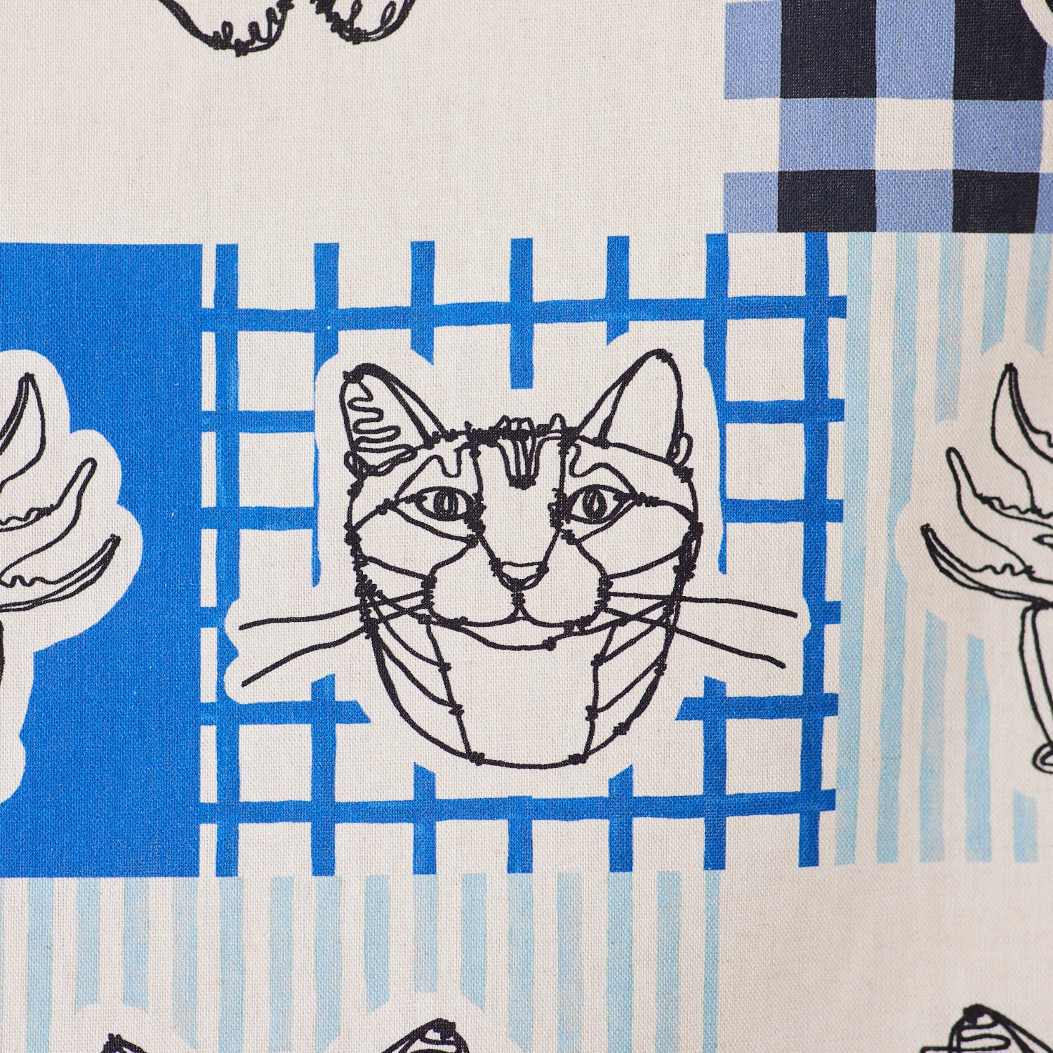 +HAyU Cat Panel Cotton Linen Canvas