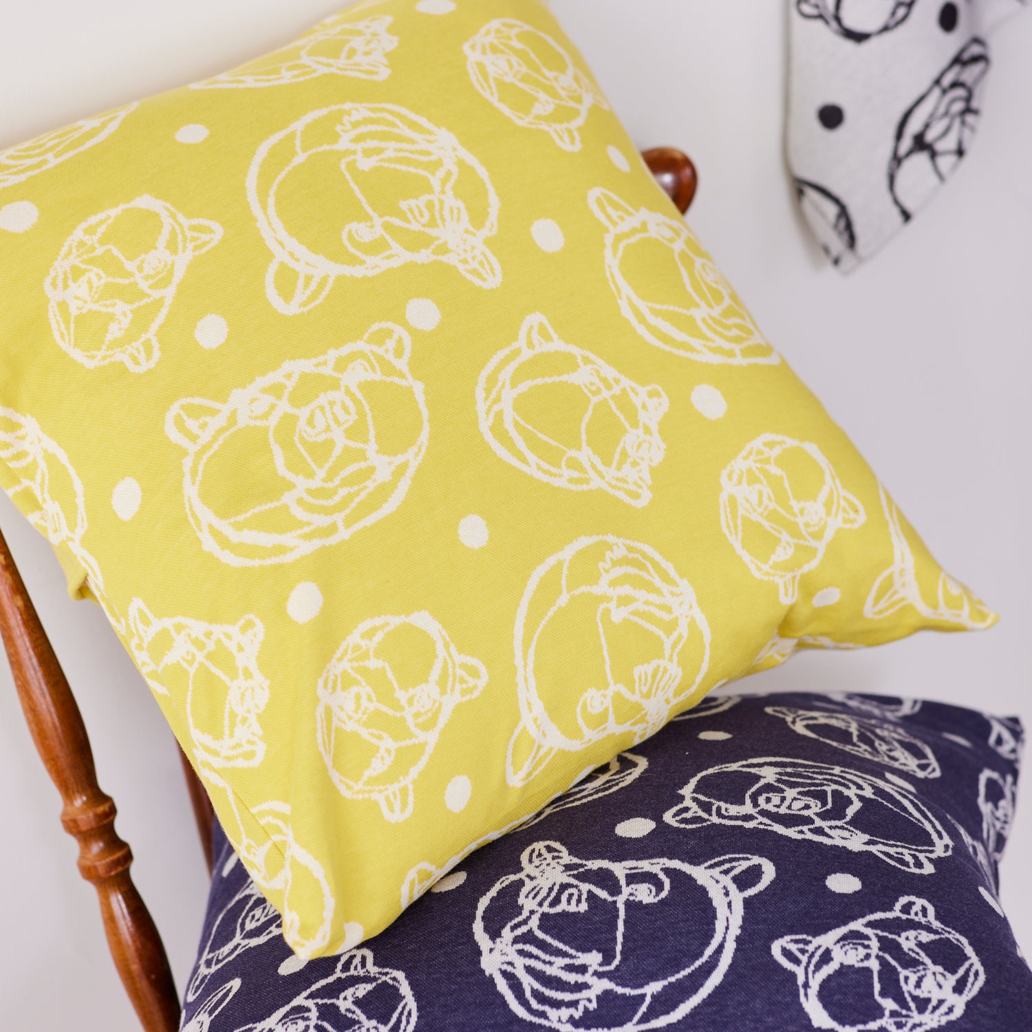 +HAyU Bear Cotton Knit Jacquard