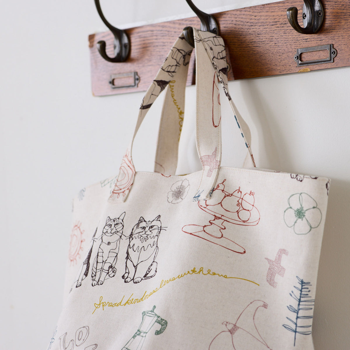 +HAyU Cat Trio Cotton Linen Canvas