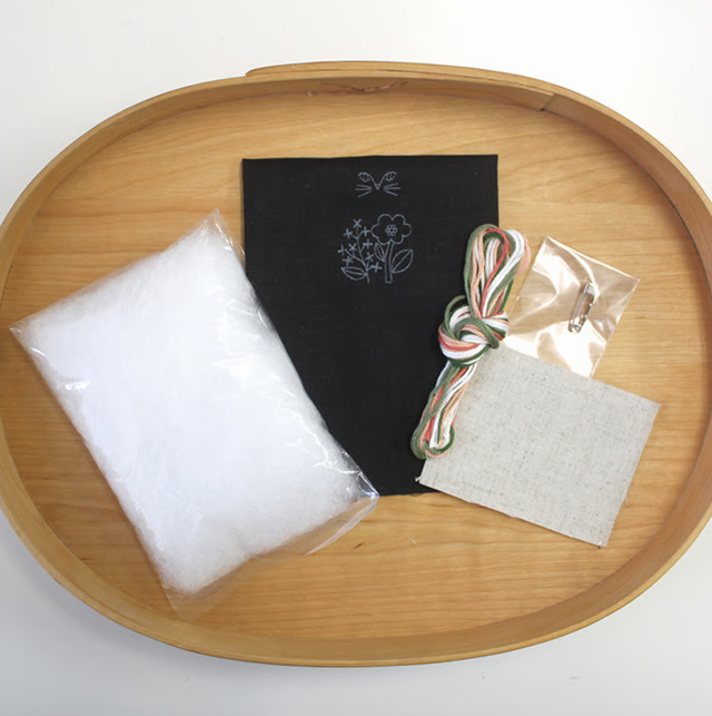 Embroidery Cats Brooch Kit