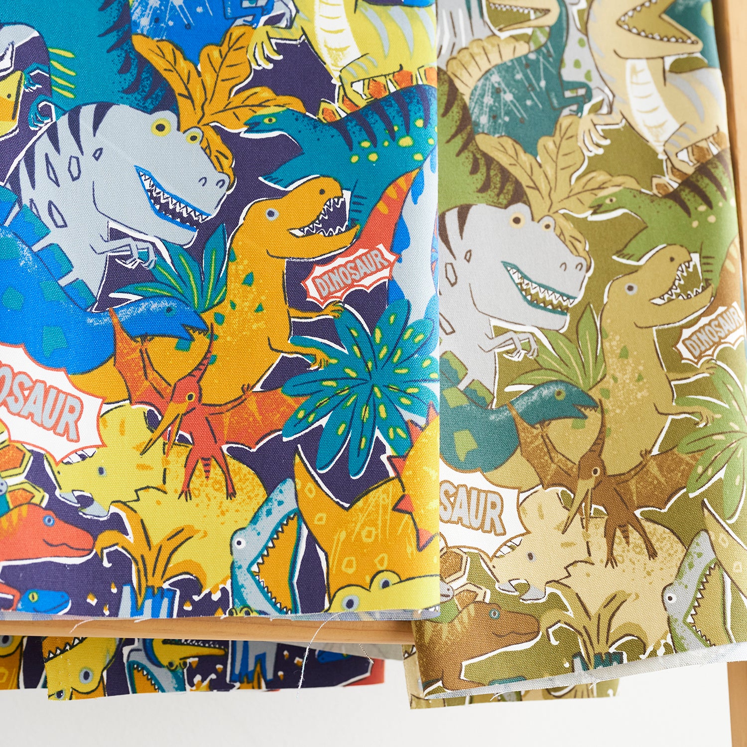 Powerful Animal Dinos Cotton Oxford YGA-89000-2