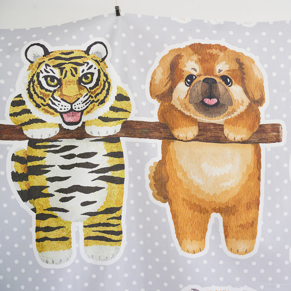 Home Deco Swinging Friends Panel Fabric YGA-91080-1