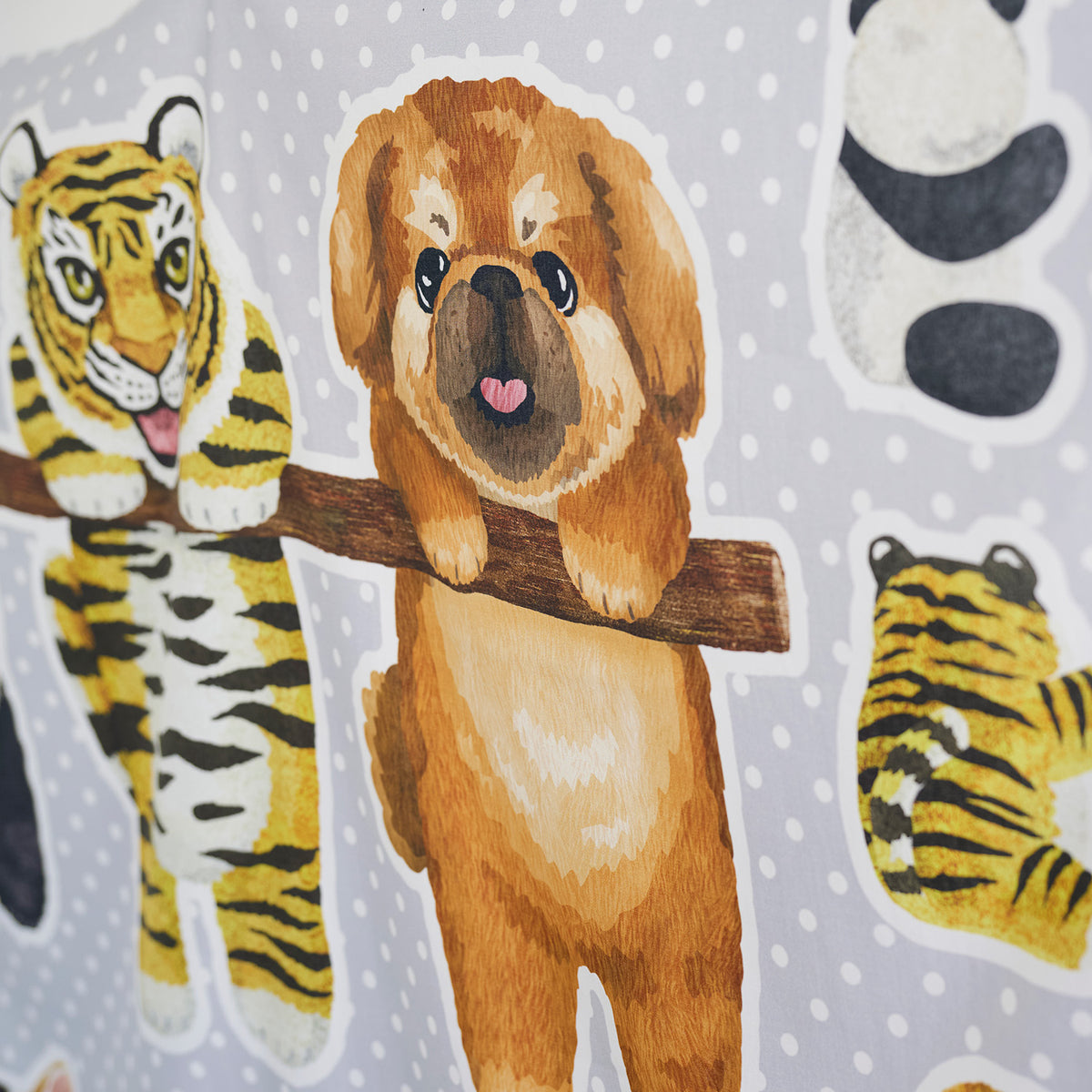 Home Deco Swinging Friends Panel Fabric YGA-91080-1