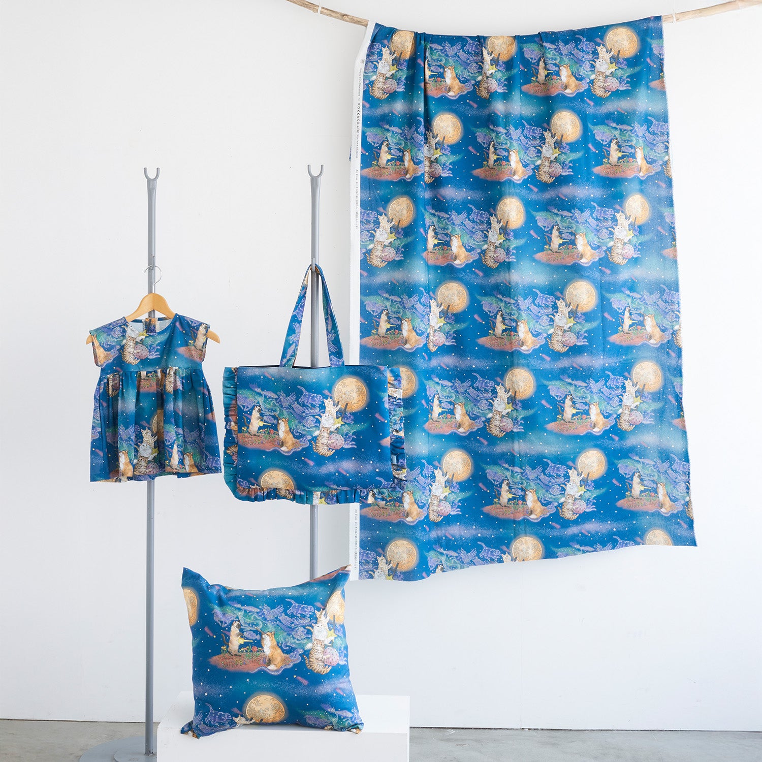 365 Cat Art Moonlight Cat Cotton Sheeting