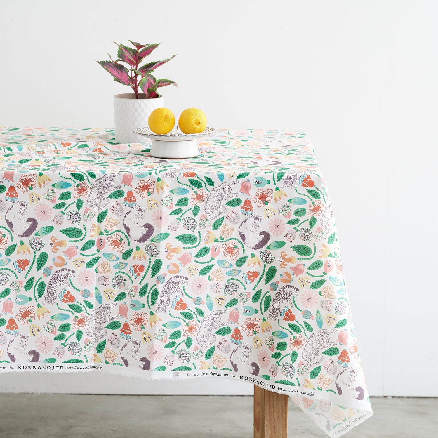 365 Cat Art Cat Garden Cotton Sheeting