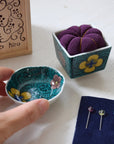 Hiro Kutani Pincushion Set