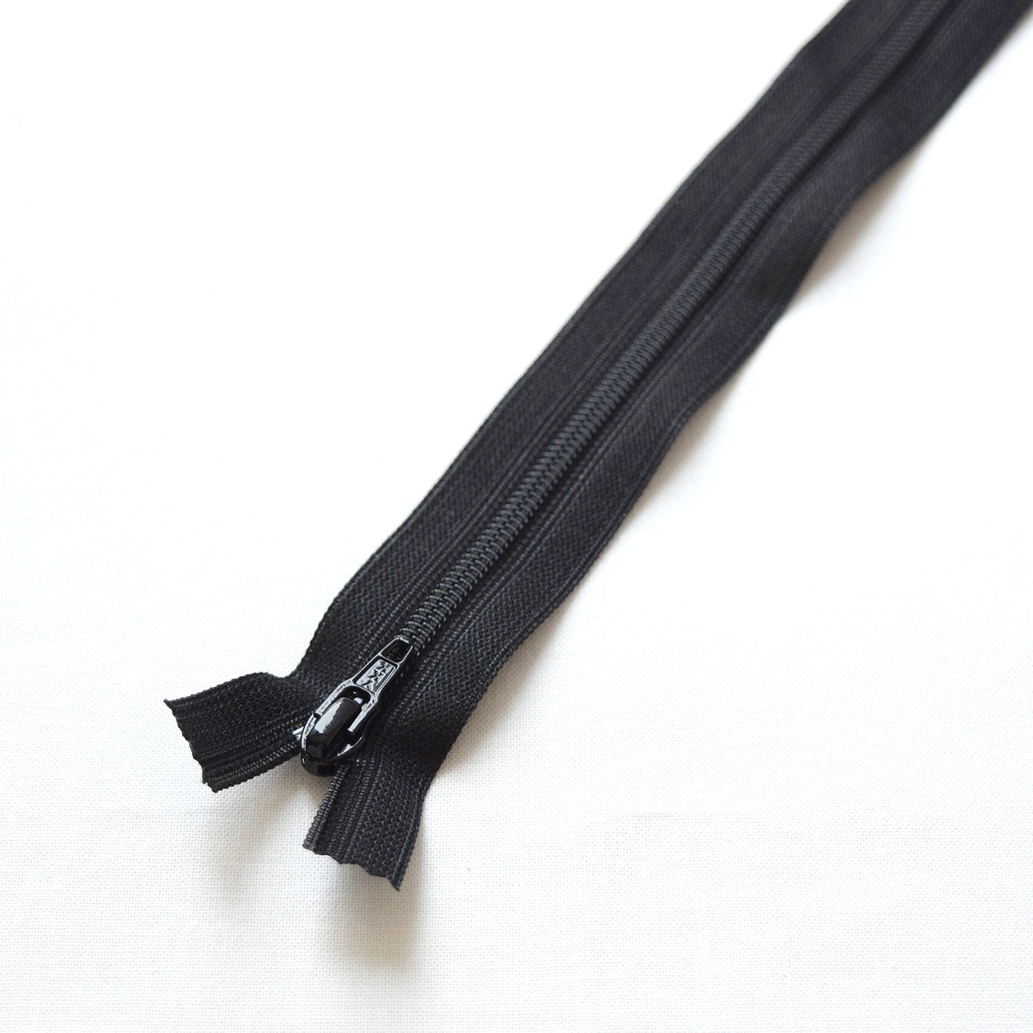 Flat Knit Zippers