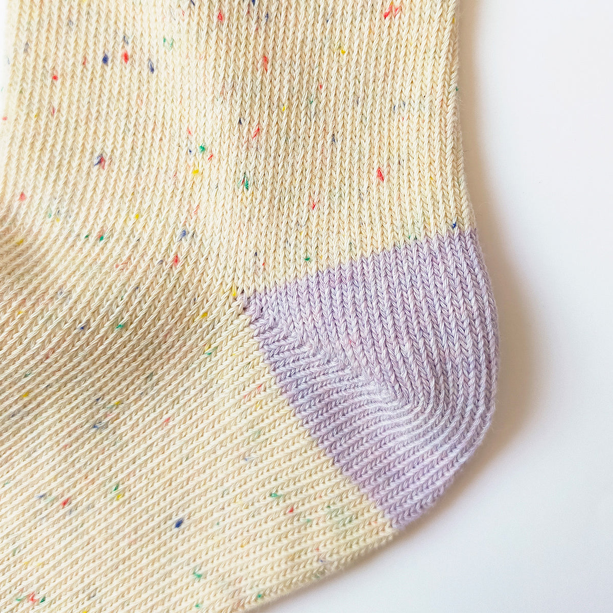 [Kokka Lifestyle] +HAyU Embroidered Socks
