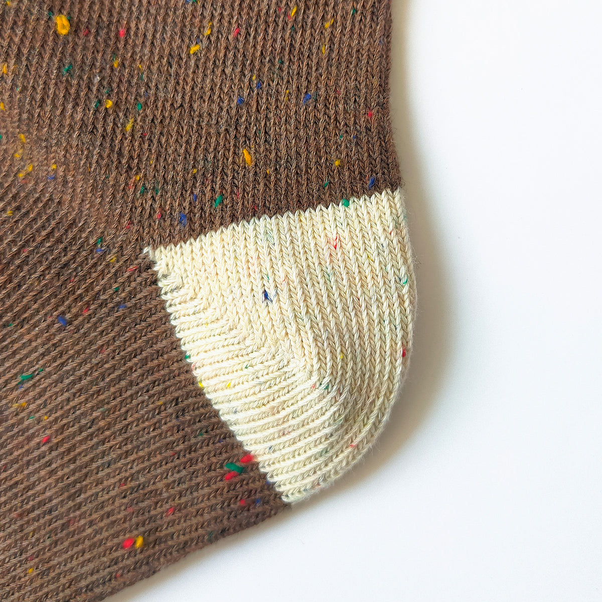 [Kokka Lifestyle] +HAyU Embroidered Socks
