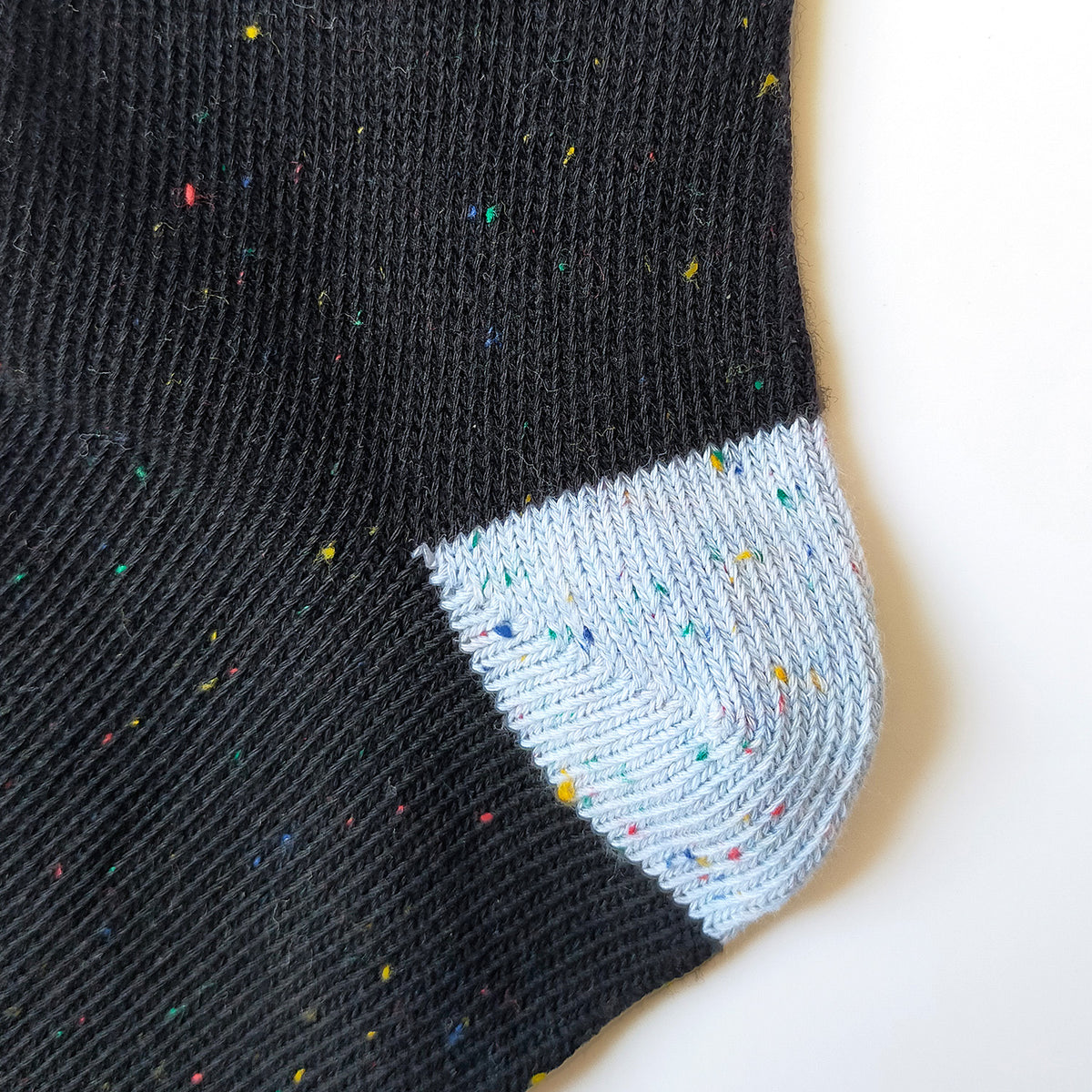 [Kokka Lifestyle] +HAyU Embroidered Socks