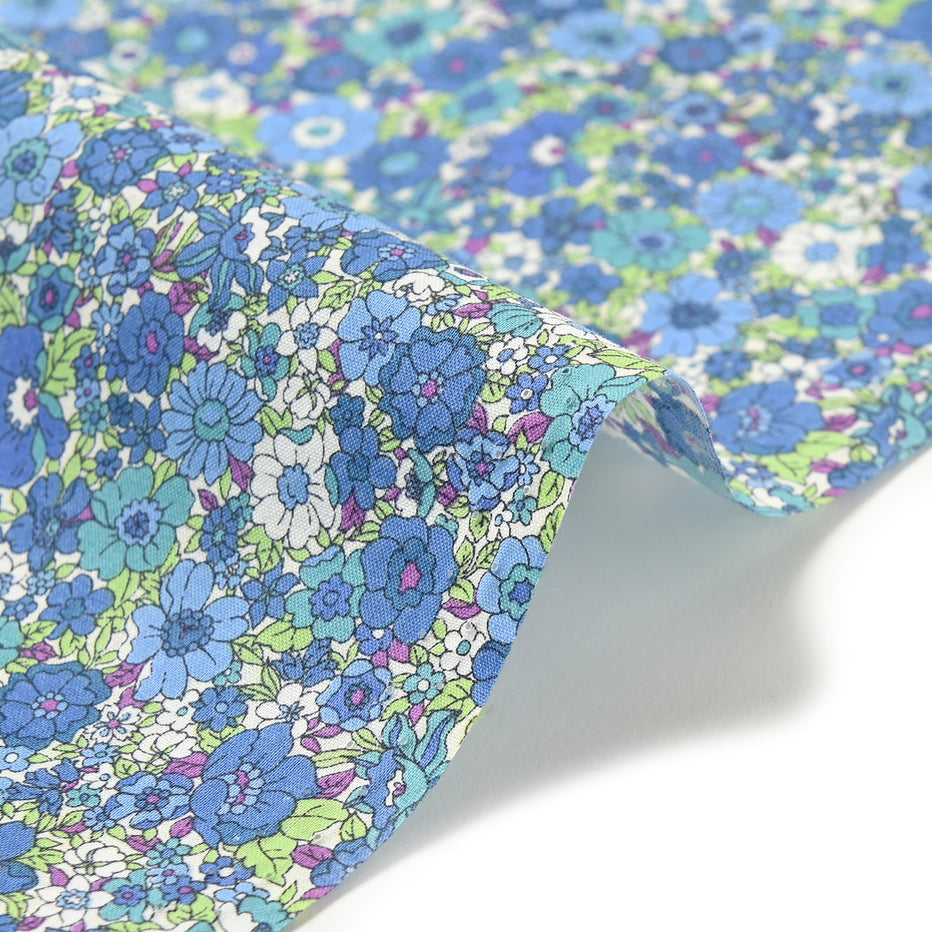Flownny Mini Flowers Cotton Lawn - KOKKA Original Design | Kokka Fabrics