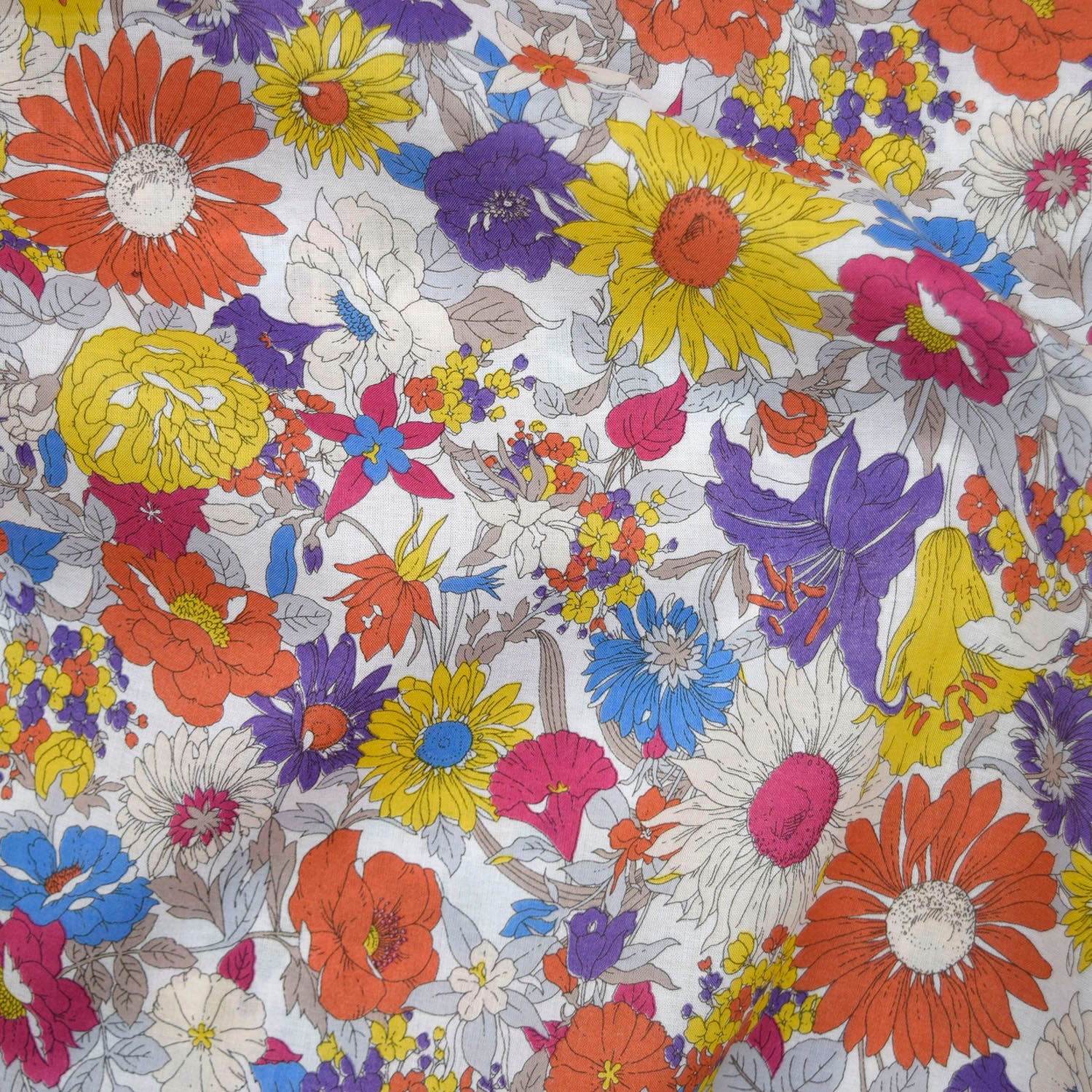 [Fabric Sample] Flownny Summer Flowers Cotton Lawn NFA-1000-5