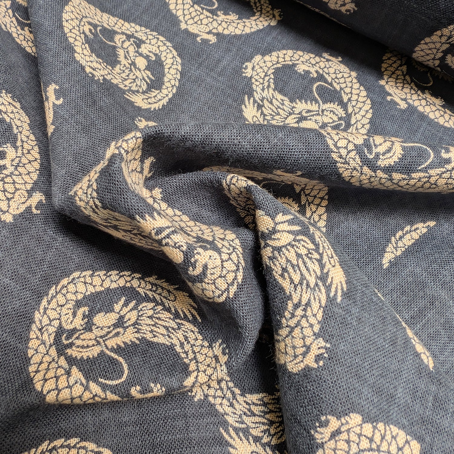 Slub Yarn Dragon Indigo-Style Print