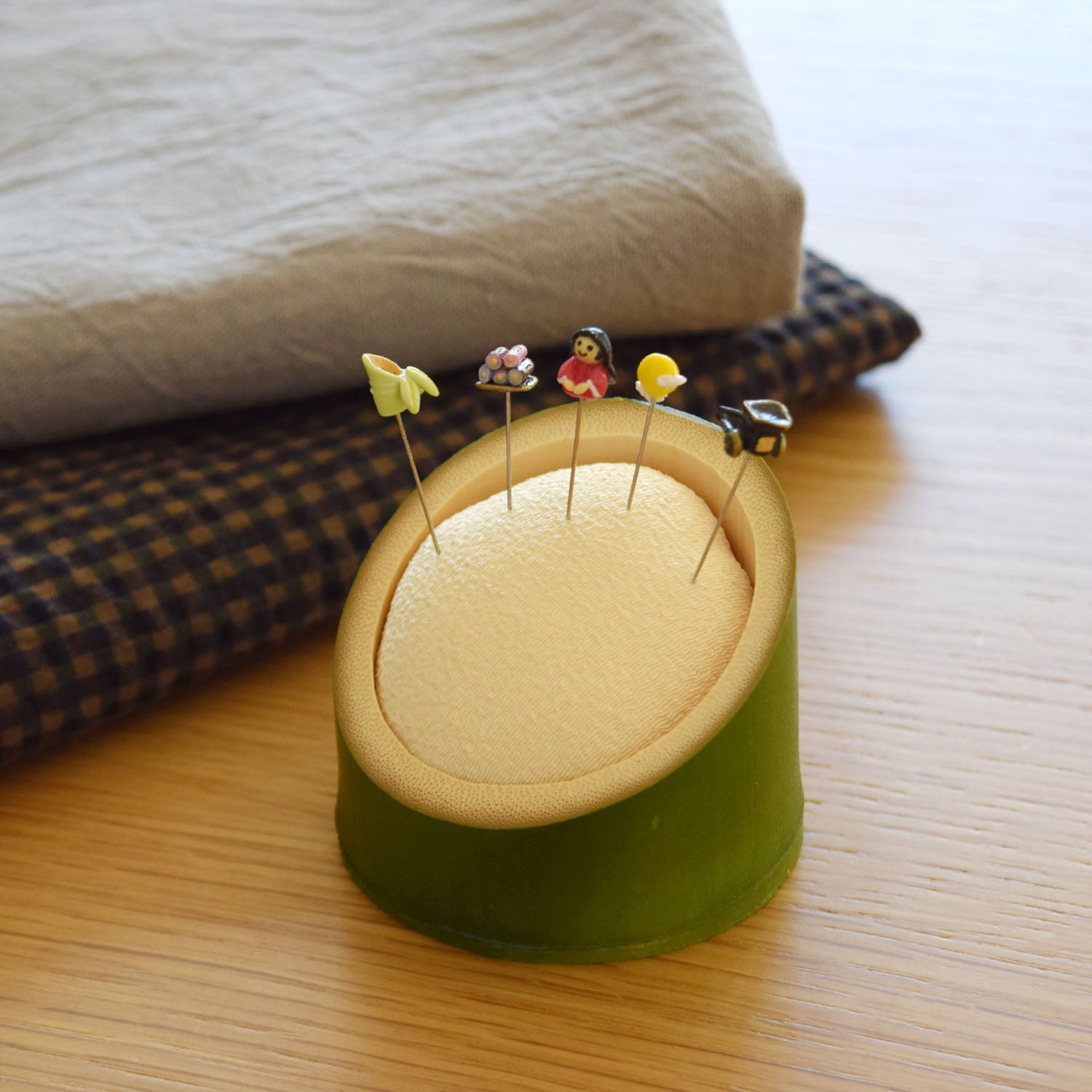 Folk Tale Kaguyahime Marking Pins & Pincushion