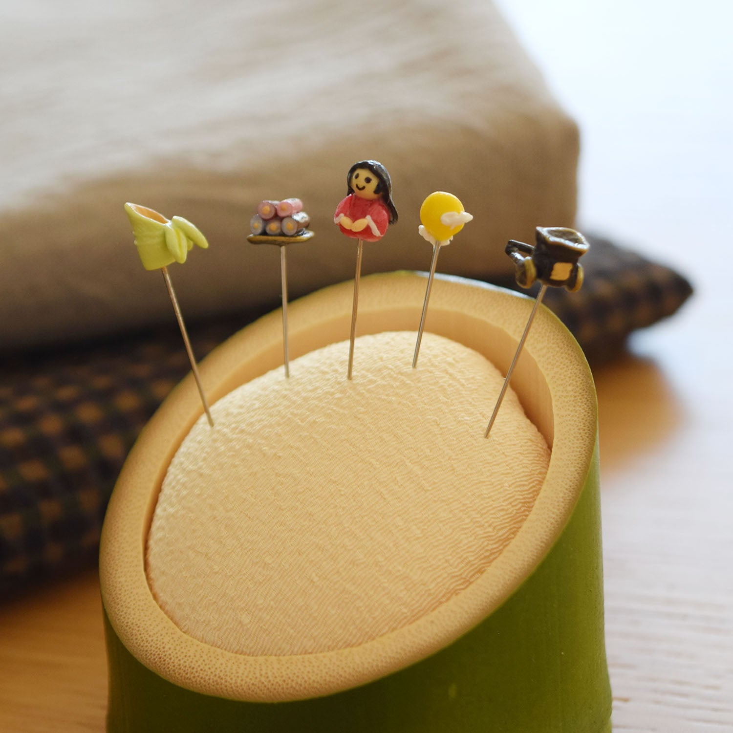 Folk Tale Kaguyahime Marking Pins & Pincushion