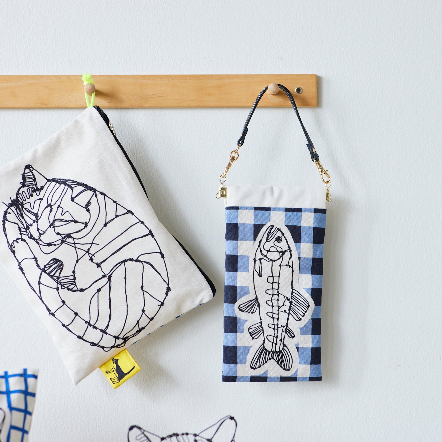 +HAyU Cat Panel Cotton Linen Canvas