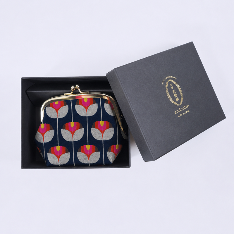 Nishijin-ori Woven Clasp Pouch | Kokka Fabrics