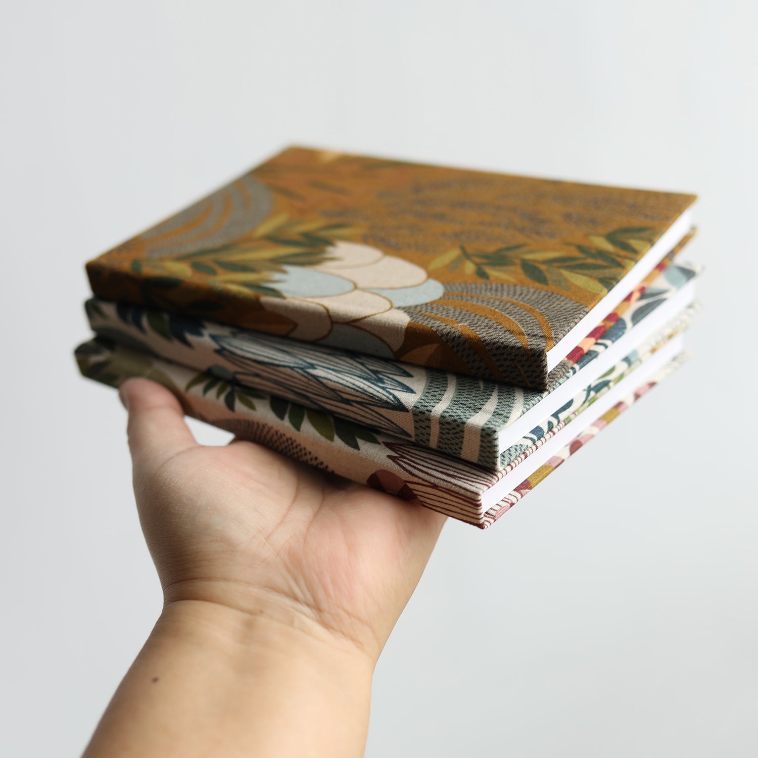 [Kokka Lifestyle] Bookhou Fabric Notebooks