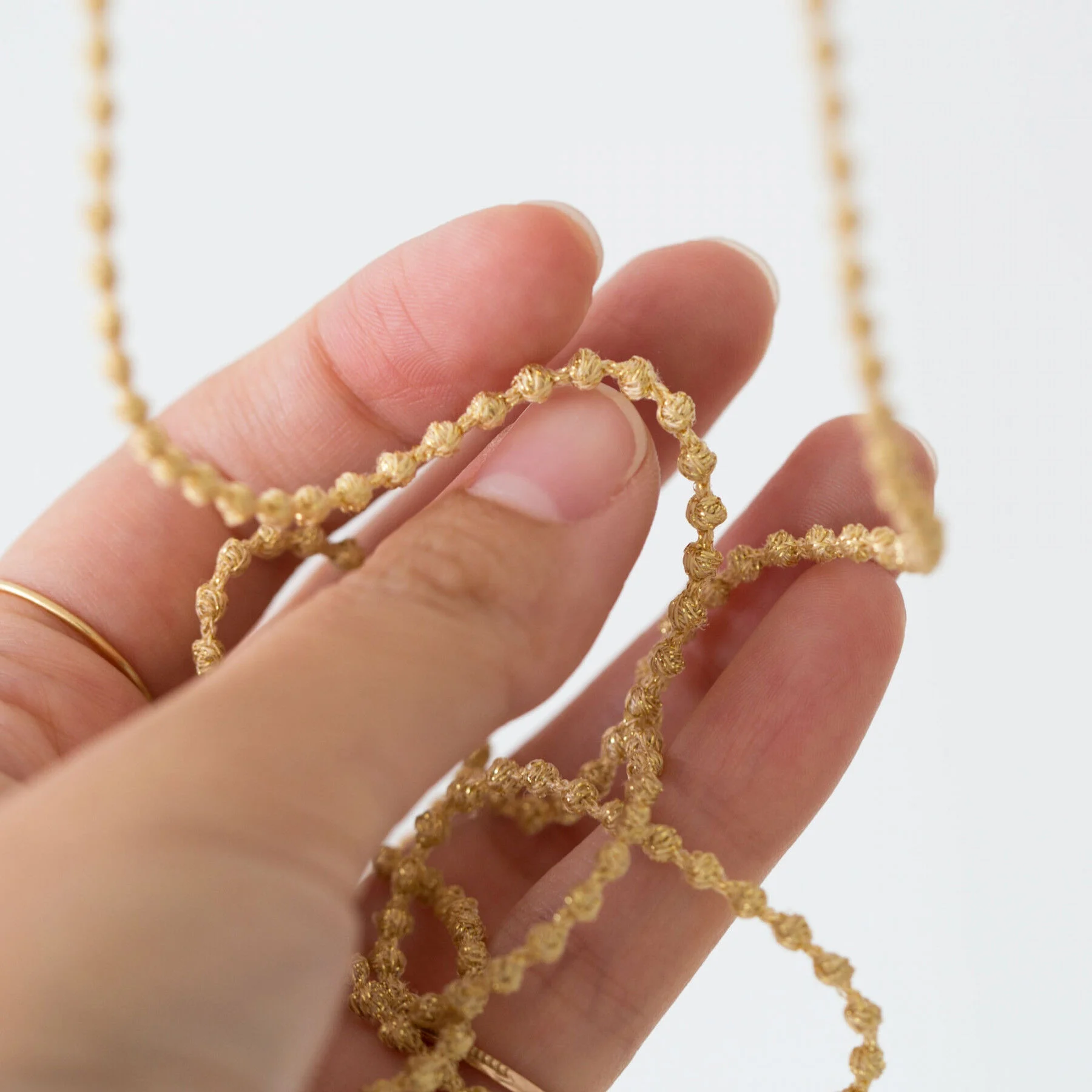 [Kokka Lifestyle] Micro Sphere 55 Embroidered Necklace