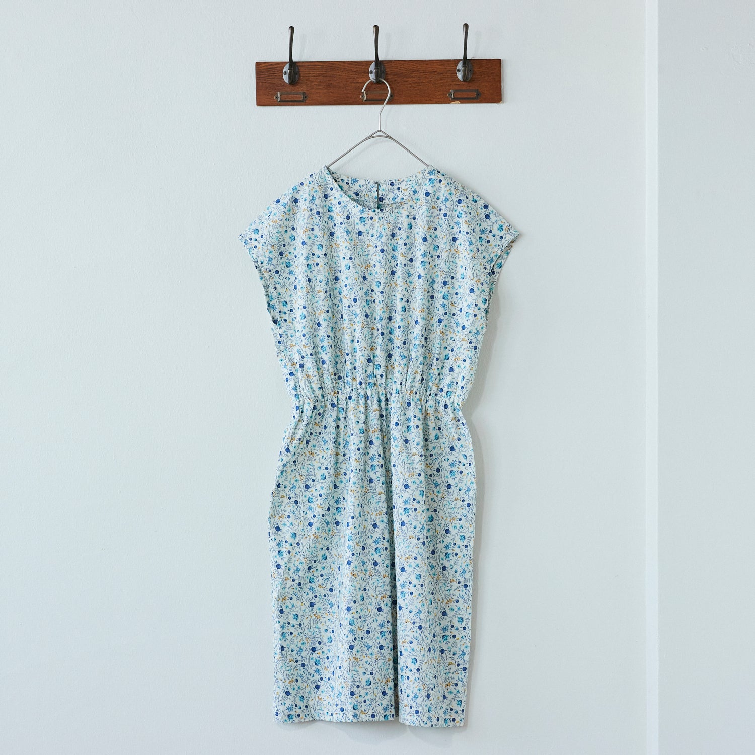Flownny Berry Bloom Cotton Lawn - KOKKA Original Design