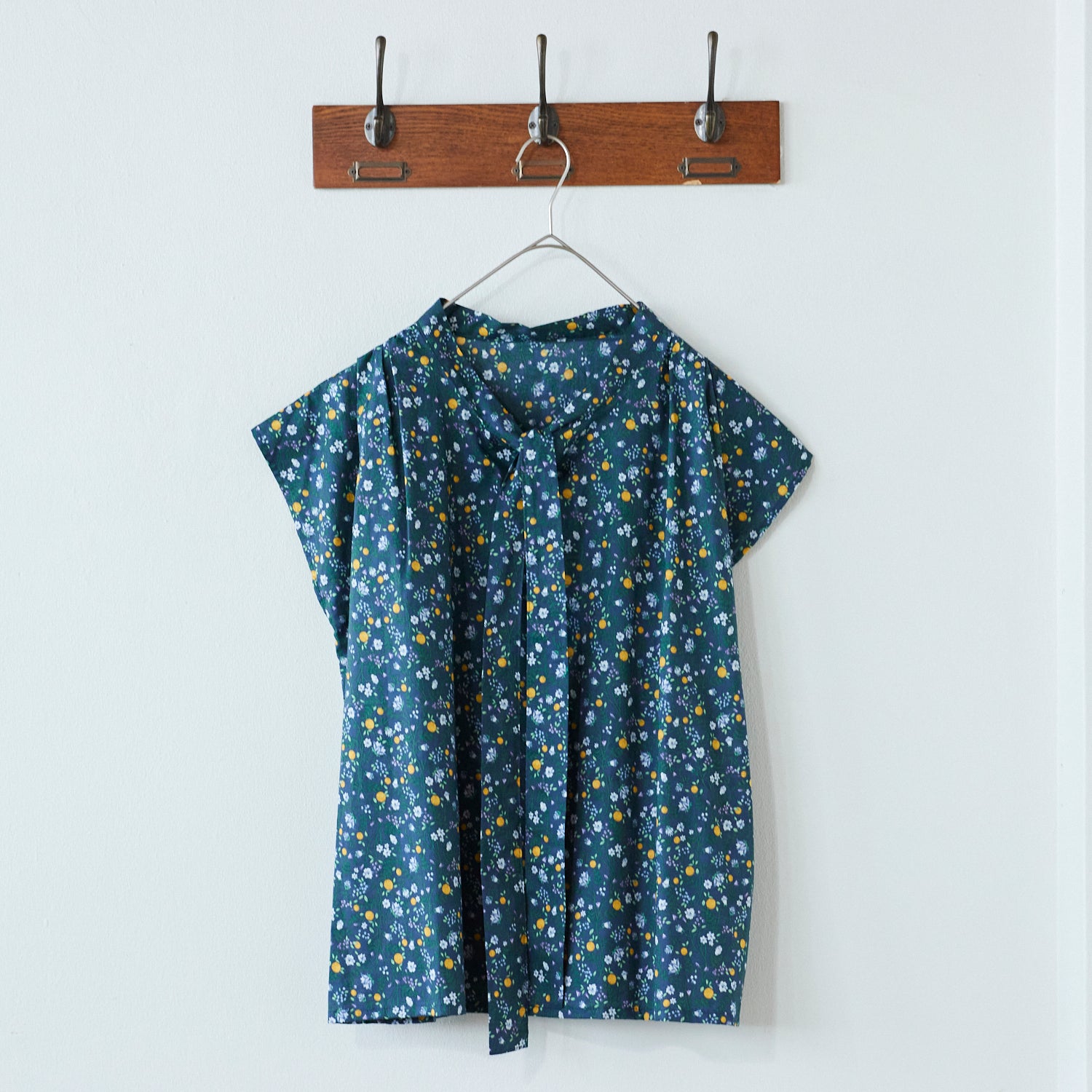 Flownny Berry Bloom Cotton Lawn - KOKKA Original Design