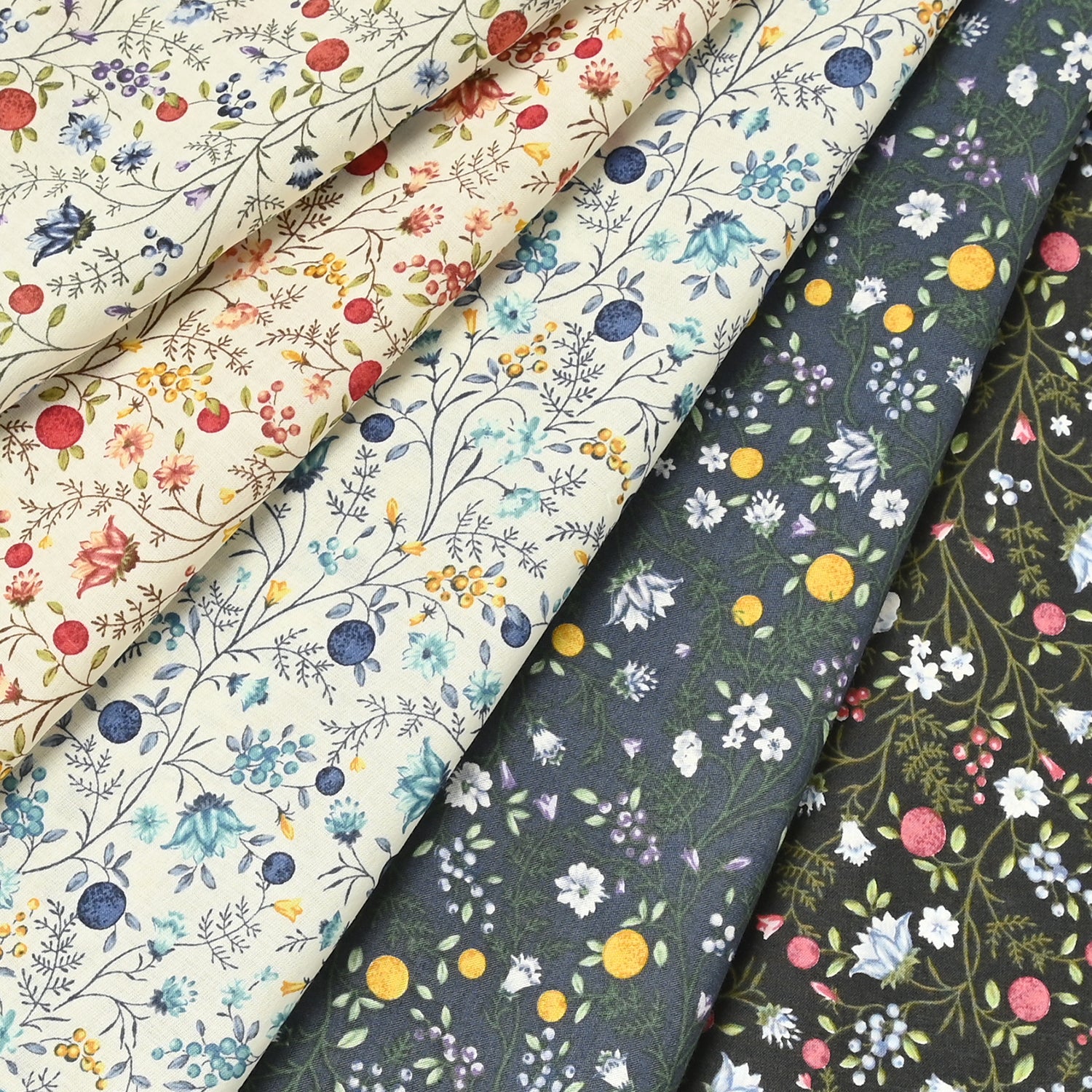 Flownny IV Berry Bloom Cotton Lawn - KOKKA Original Design