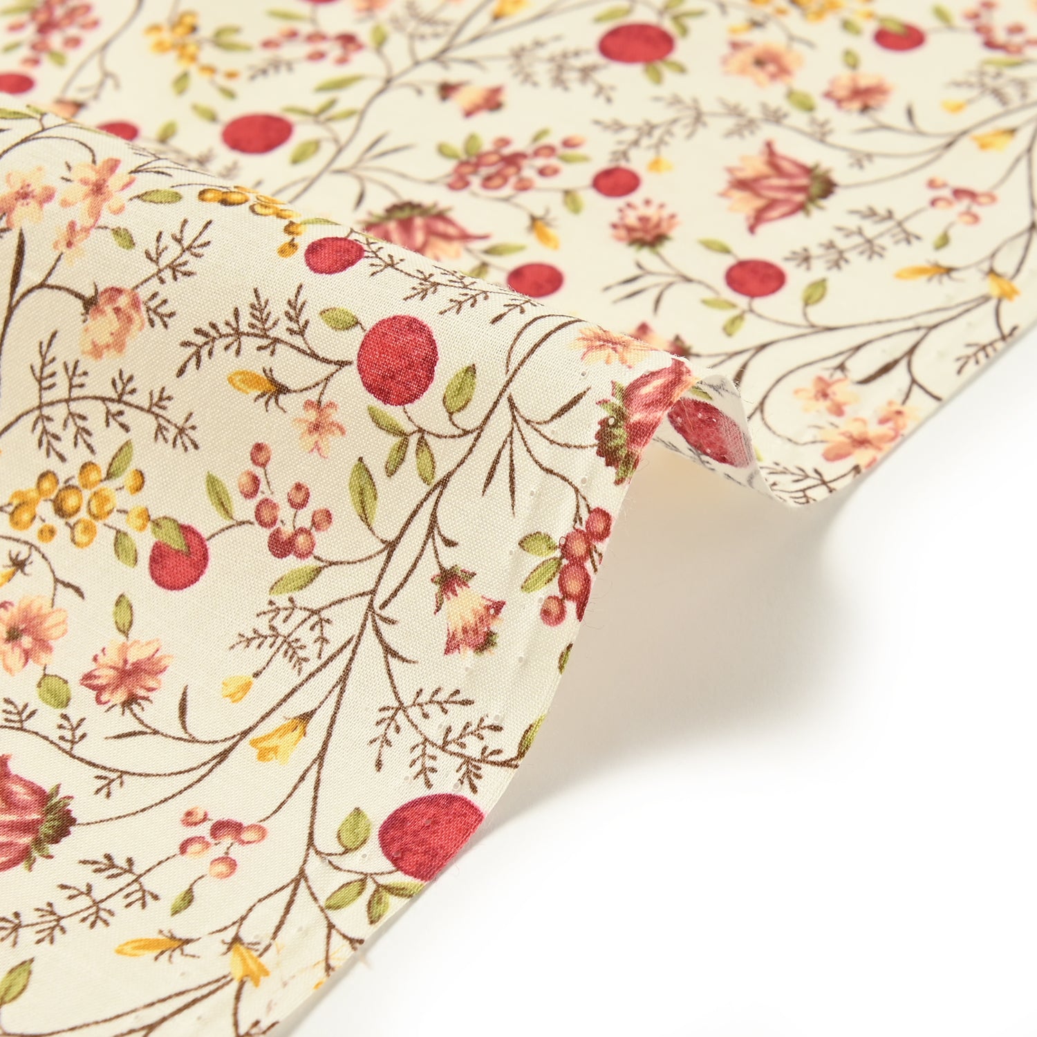 Flownny IV Berry Bloom Cotton Lawn - KOKKA Original Design